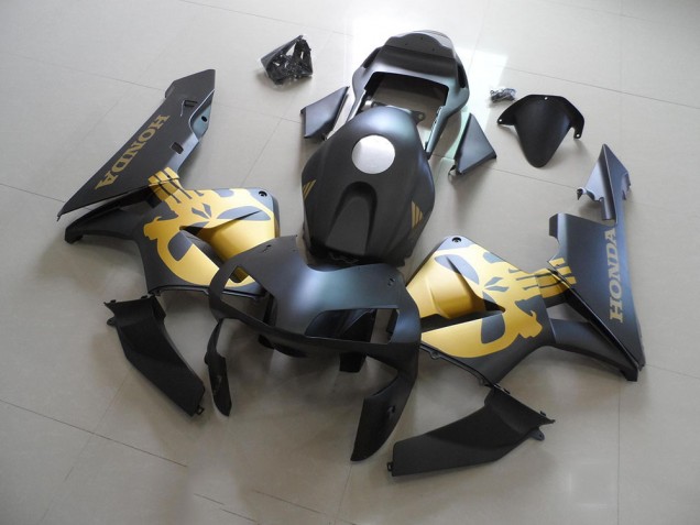 2003-2004 Black Gold Decal Honda CBR600RR Motorcycle Fairings Kit 2003-2004 Black Gold Decal Honda CBR600RR Motorcycle Fairings Kit